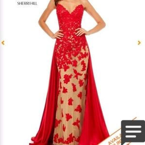 Sherri Hill red flowered prom ress